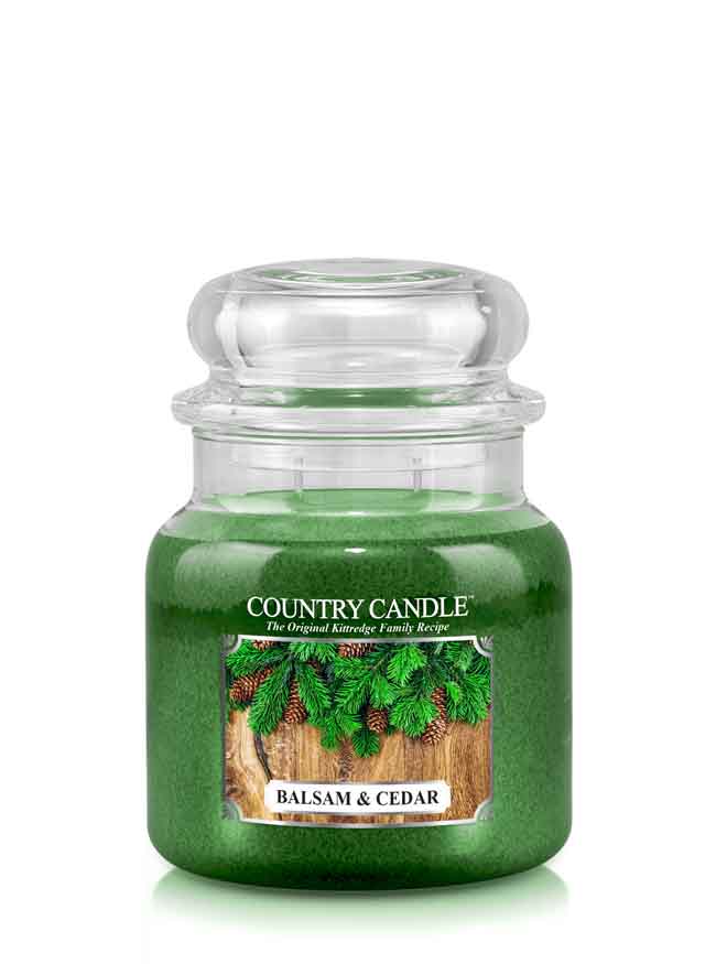 Country Candle Balsam & Cedar vonná sviečka stredná 2-knôtová (453 g)