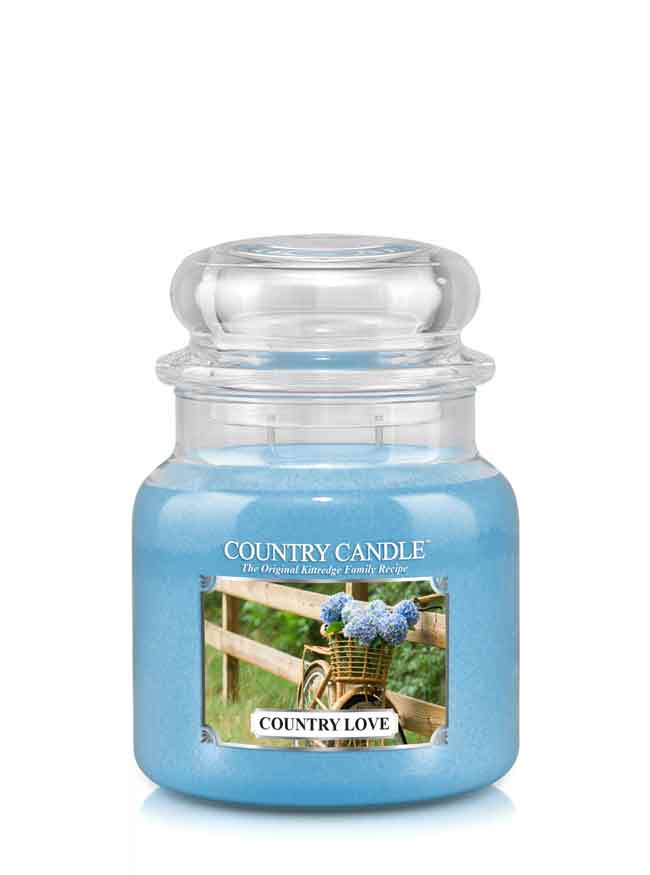 Country Candle Country Love vonná sviečka stredná 2-knôtová (453 g)