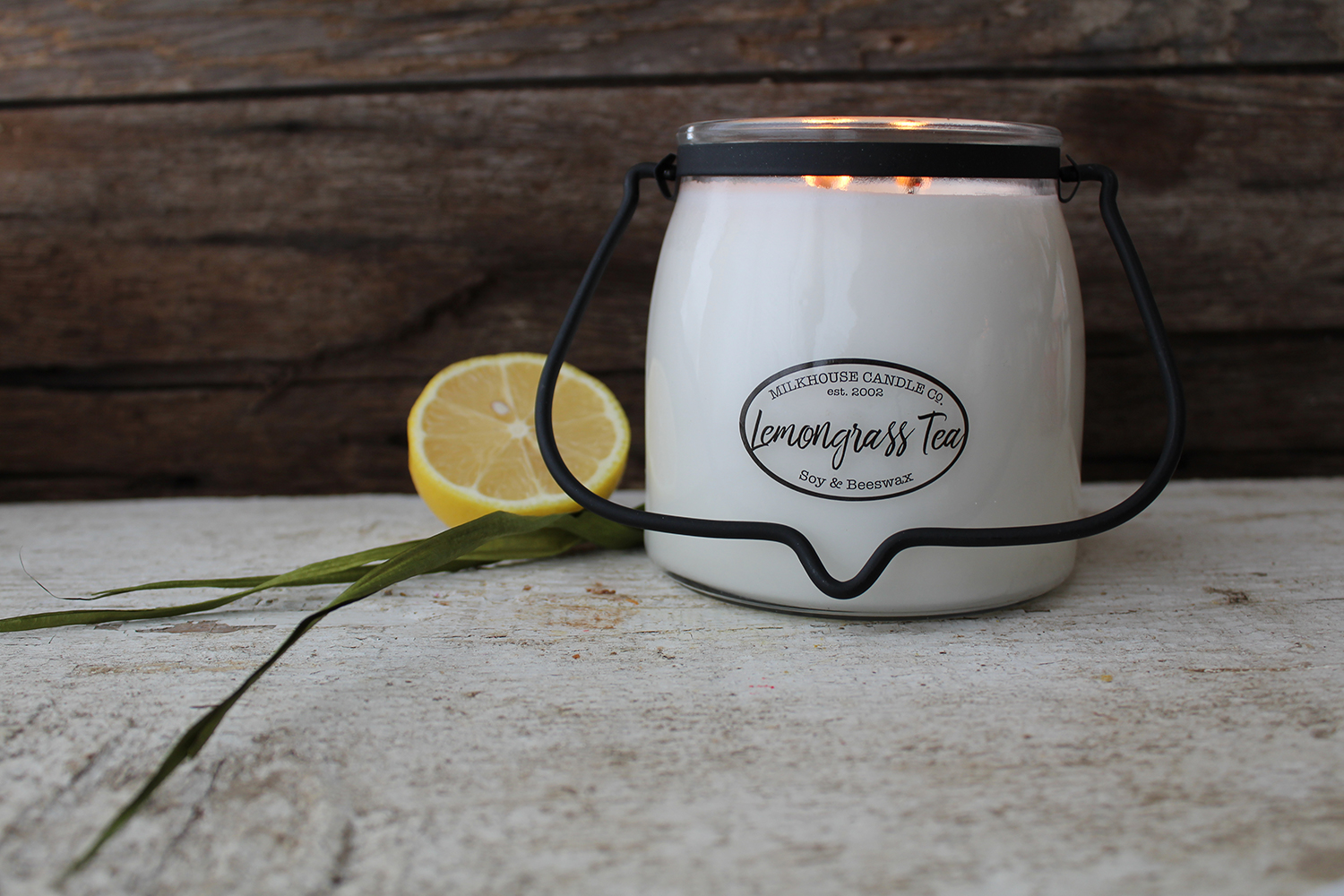 MILKHOUSE CANDLE Lemongrass Tea vonná sviečka BUTTER JAR 2-knôtová (454 g)