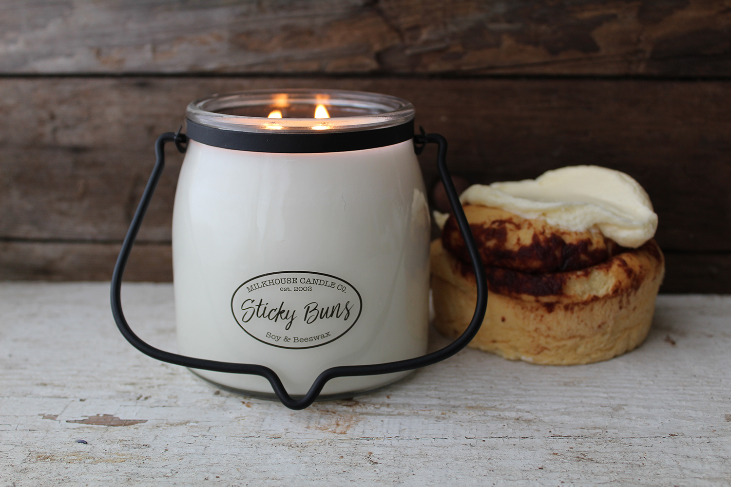 MILKHOUSE CANDLE Sticky Buns vonná sviečka BUTTER JAR 2-knôtová (454 g)