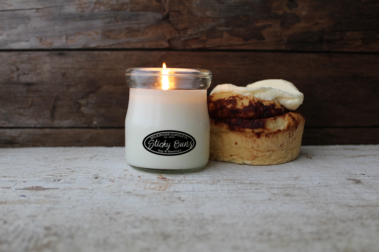 MILKHOUSE CANDLE Sticky Buns vonná sviečka CREAM JAR (142 g)