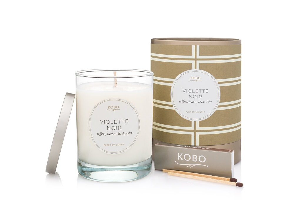 KOBO Aurelia Violette Noir Candle vonná sviečka (11oz / 312g)