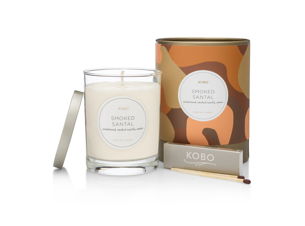 KOBO Camo Smoked Santal Candle vonná sviečka (11oz / 312g)