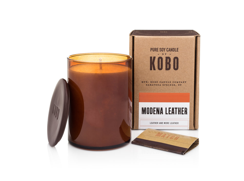 KOBO Woodblock Candle Modena Leather vonná sviečka (15oz / 425g)